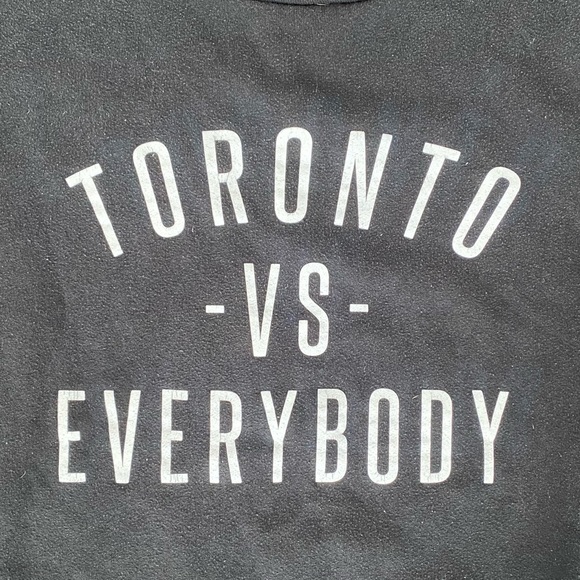 Toronto -vs- Everybody Crewneck - Picture 3 of 7